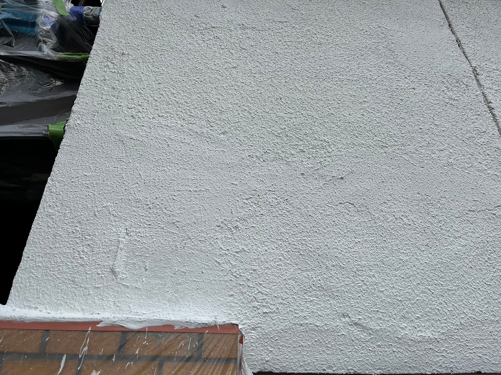 甲府市　外壁塗装工事　下塗り